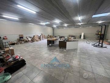 Immobile di 720 m² a Arzano