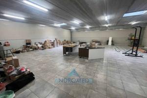 Immobile di 720 m² a Arzano