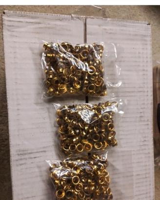 lotto borchie 