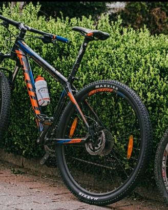 PERMUTO BICI SCOTT ASPECT 940 CON MOTO O GO KART 