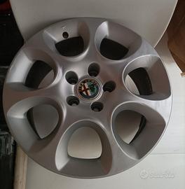 Cerchio in lega Alfa Romeo 