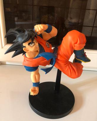 ACTION FIGURE GOKU BANPRESTO