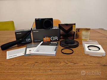 Ricoh GR IV garanz 3a adattatore filtri PARI NUOVO