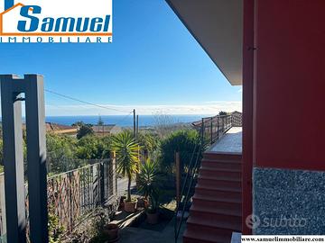 Santa Venerina, villa con giardino (CT)