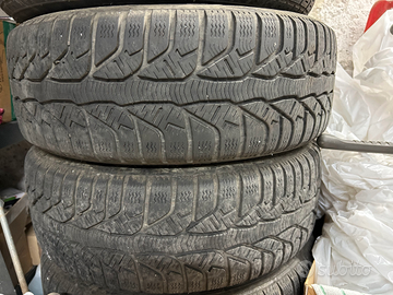 Pneumatici invernali con cerchio