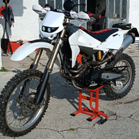 Moto enduro Husqvarna Te 610