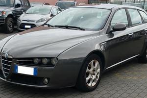 Alfa Romeo 159 1.9 JTDm 16V Sportwagon Distinctive