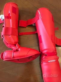 Paracolpi per karate taglia M outshock  mai usati