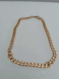 collana e bracciali.