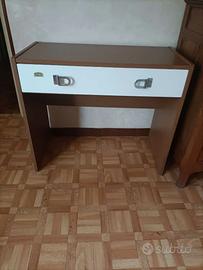 scrivania ragazzo/ino/a