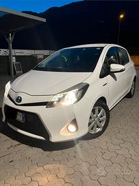 Toyota yaris 1.5 hybrid 