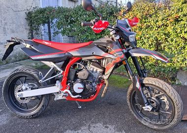 Promo motard swm sm 125-mot.a liquido-tasso 0%