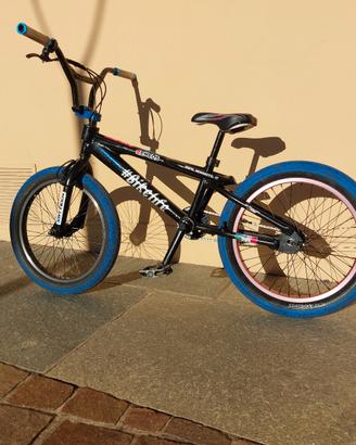bmx nera
