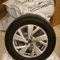 Cerchi 16 Volkswagen Taigo e T-Cross con gomme