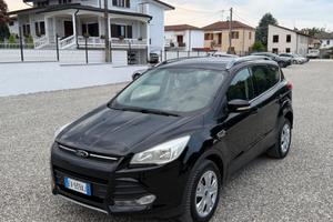 Ford Kuga 2.0 TDCI 140 CV 4WD Titanium