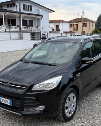 Ford Kuga 2.0 TDCI 140 CV 4WD Titanium