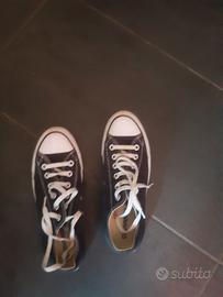 Scarpe donna Guess  e All Star come nuove
