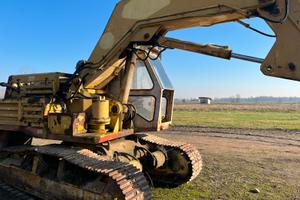 Escavatore jumbo 130