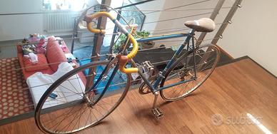 Bicicletta Colnago modello Gran Prix anni '80