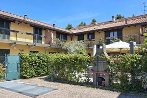 BIFAMILIARE A CARATE BRIANZA