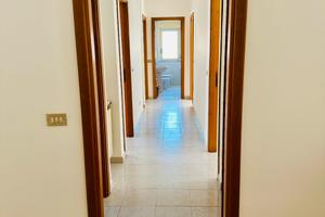 Appartamento per studi attività commerciali