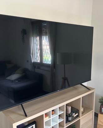 Tv Hisense 67 polici