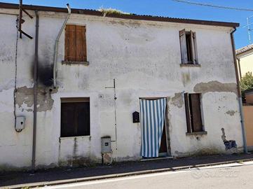 Immobile in asta di 165 m² con 3 locali e box auto