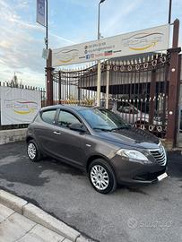 Lancia Ypsilon 0.9 TwinAir 85 CV 5 porte Metano Ec