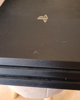 PlayStation pro4 più gioco fifa22
