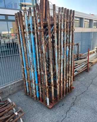 Telai per ponteggi usati