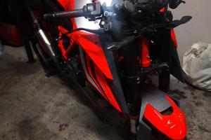 KTM 1290 Super Duke incidentata