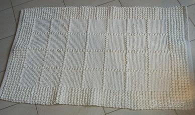 Tappeto bianco