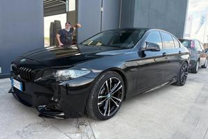 BMW 520d AUTO – TAGLIANDATA – PRONTA ALL’USO