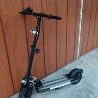 monopattino elettrico