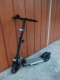 monopattino elettrico