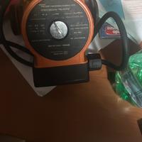 Pompa circolatore termocamino