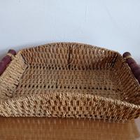 Cestino con manici in legno