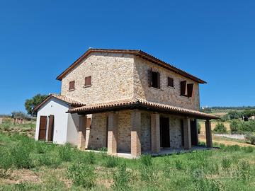 Casale a Todi