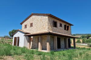 Casale a Todi