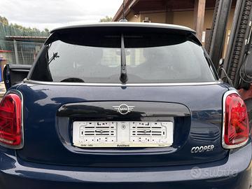 PORTELLONE POSTERIORE COMPLETO MINI Cooper Serie (