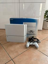PS4 500GB Glacier White + Controller originale