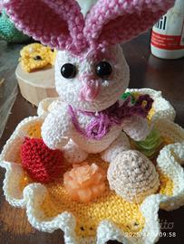 Coniglietto pasquale, fatto all'uncinetto