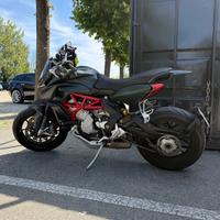 MV AGUSTA RIVALE 800