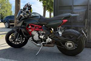 MV AGUSTA RIVALE 800