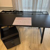Scrivania Garmin e studio