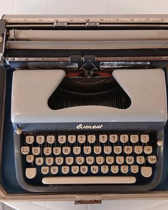 Macchina da scrivere d'epoca