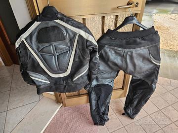 TUTA MOTO COMPLETA GIUBBOTTO E PANTALONI