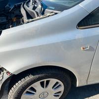 Parafango anteriore sx Opel Corsa D