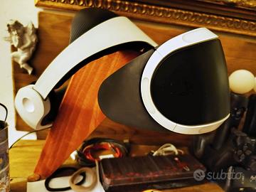 PS4 pro 1TB + PSVR + 2PSmove+2controller+14giochi