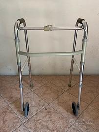 Deambulatore GIMA due ruote in alluminio